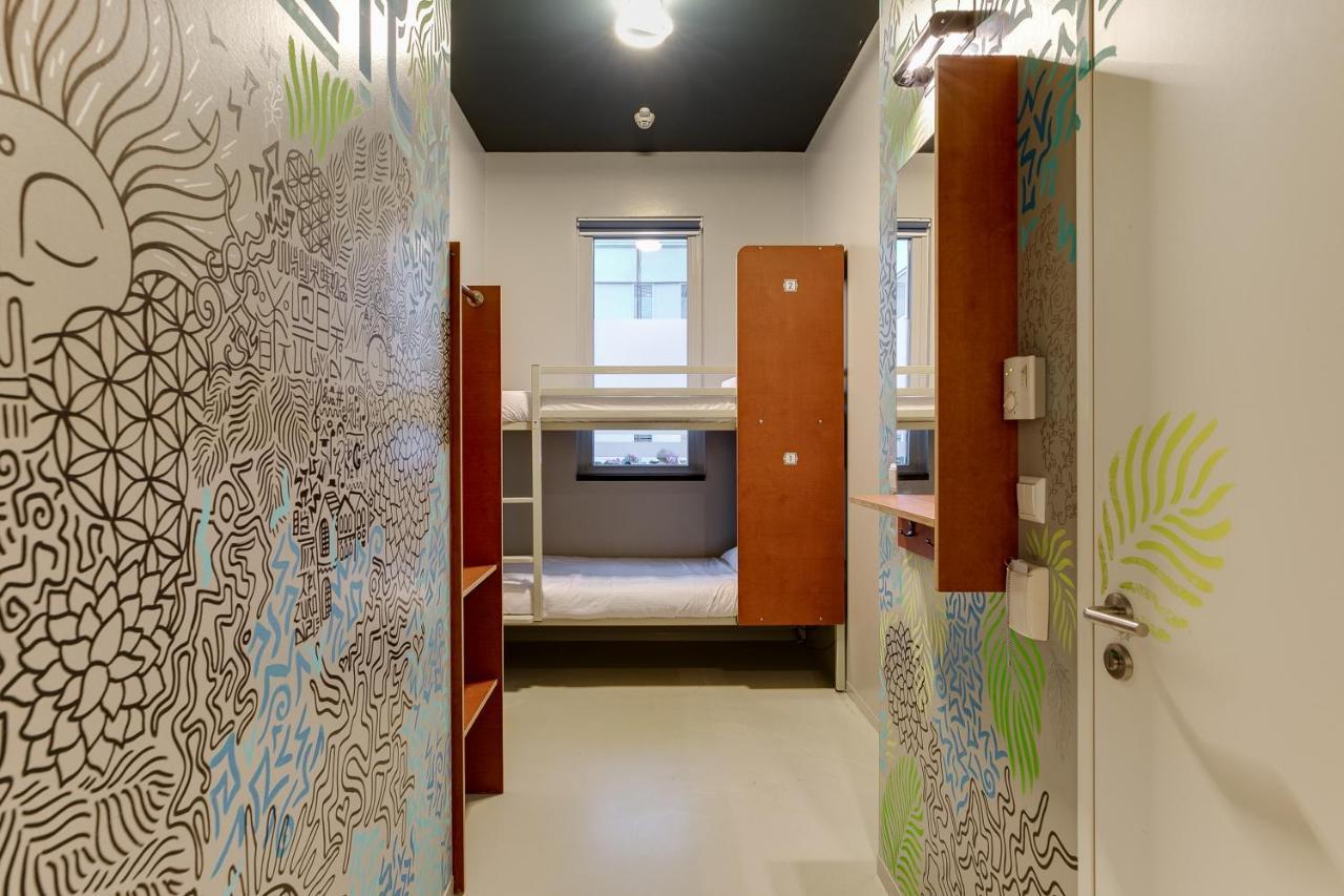 Private twin en-suite room,1363927574:JPEG