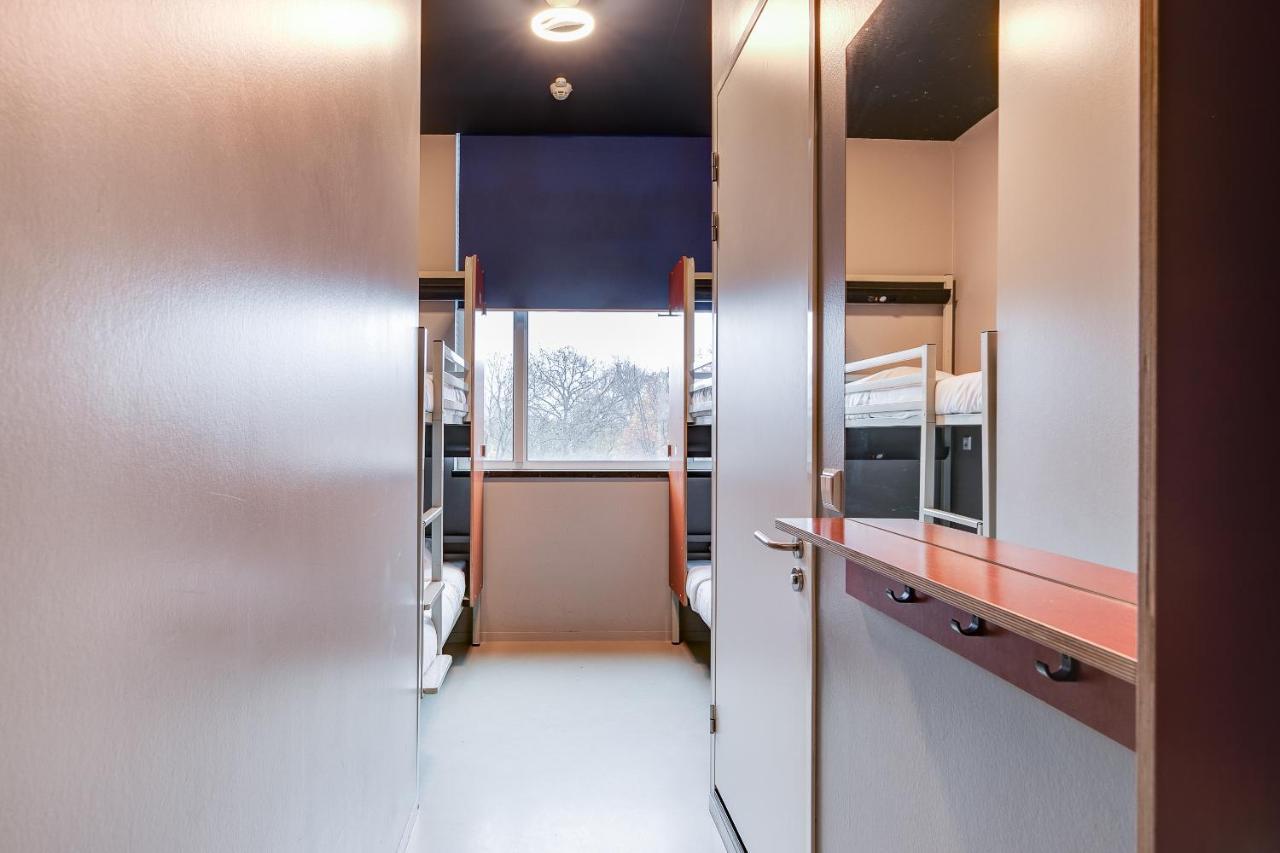 Bed in 6-4-bed En-suite Dorm,1363933544:JPEG