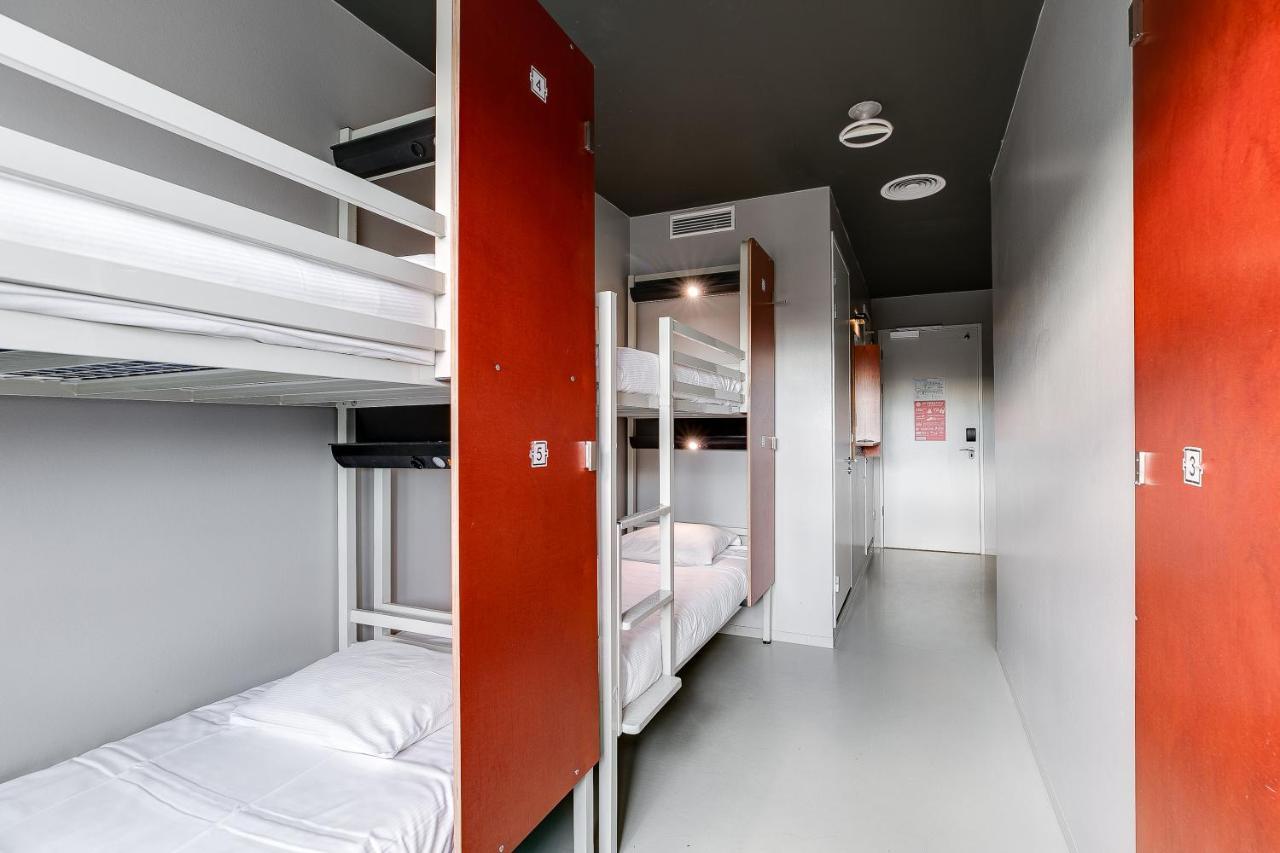 Bed 6-bed en-suite dorm