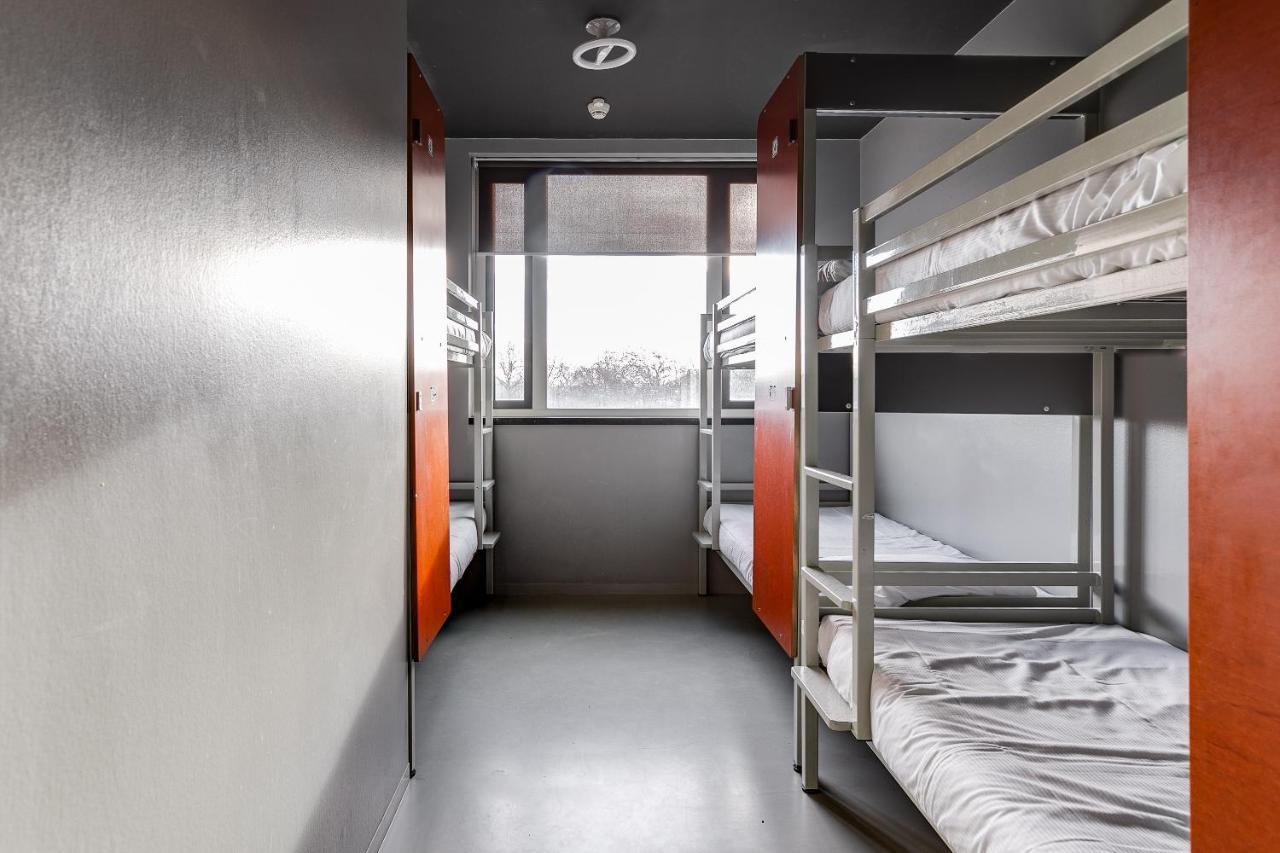 Bed 6-bed en-suite dorm